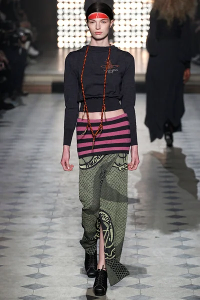 Look 2